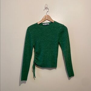 Zara Green Long Sleeve Knit Top. Size M . Style 4331/005/500